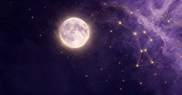月と星座が浮かぶ星ウラの夜空